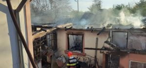 Pompierii din Teleorman, solicitați pentru stingerea unui incendiu în Giurgiu / O femeie și-a pierdut viața - 